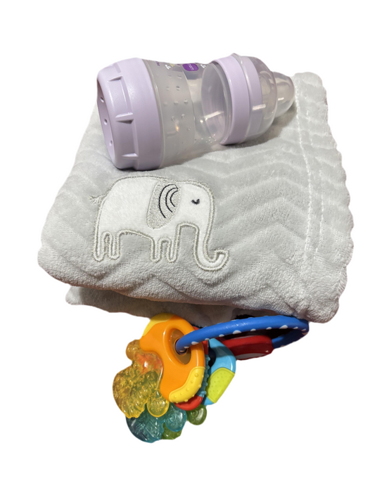 Personalised Light Grey Baby Blanket – Elephant Appliqué & Embroidery